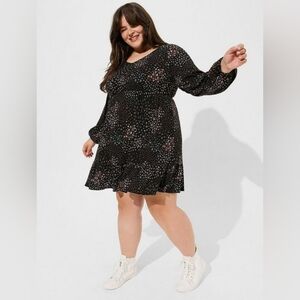 Torrid Black Mauve Ditsy Dot Long Sleeve Skater Dress Pocket 3X 22/24 NWT